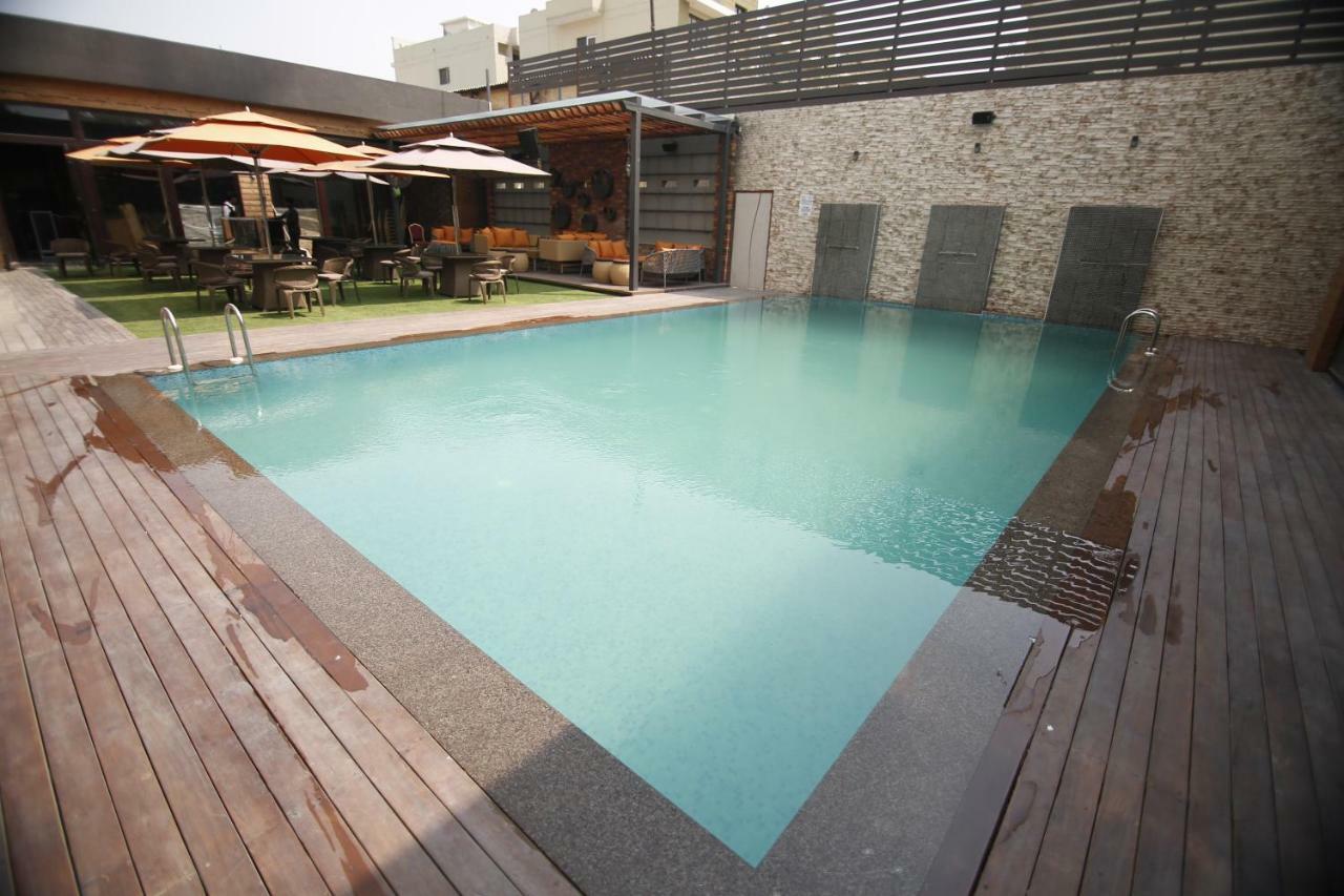 The Mystic Palms Hotel Mathura Eksteriør billede